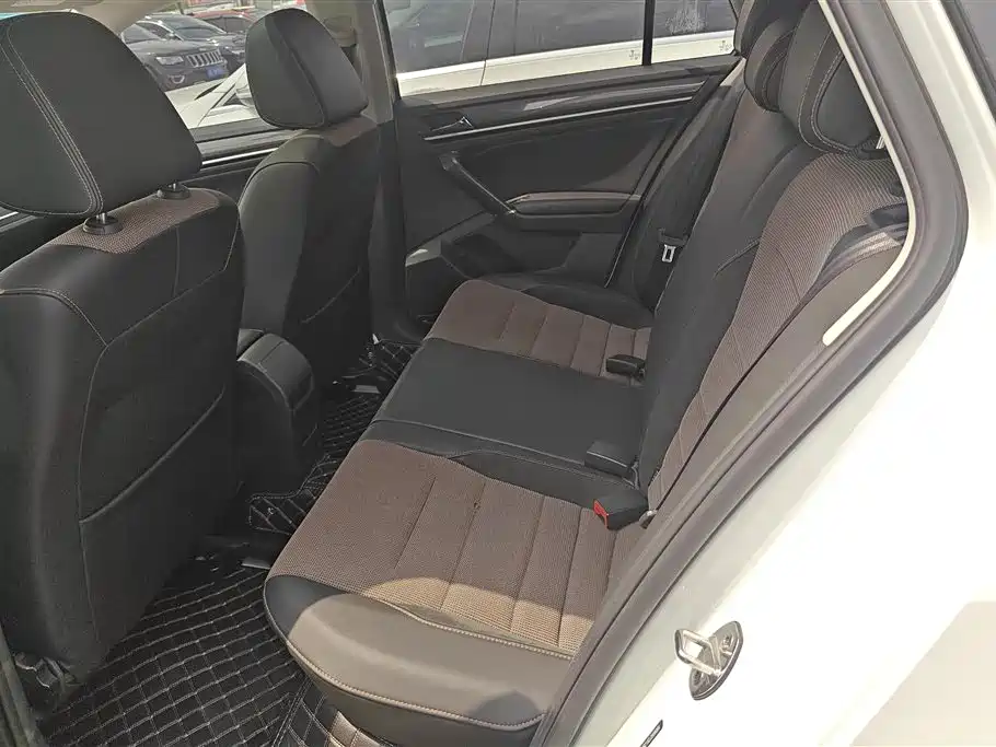 Volkswagen C-TREK 2018 230TSI DSG Comfort фото 11