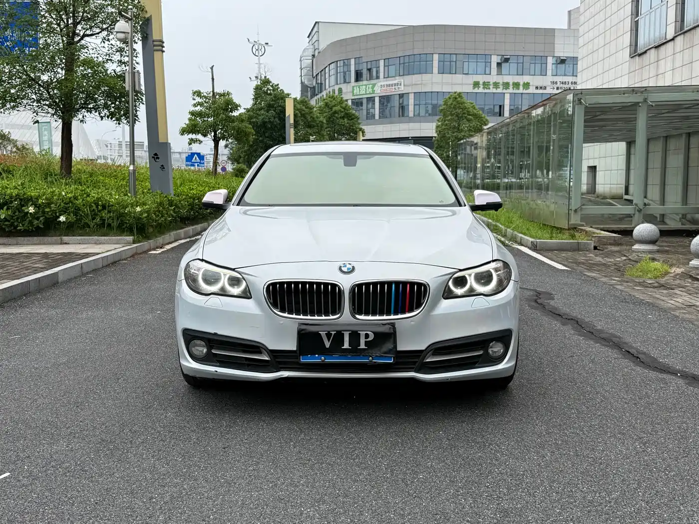 BMW 5 Series 2014 520Li Elegance фото 2