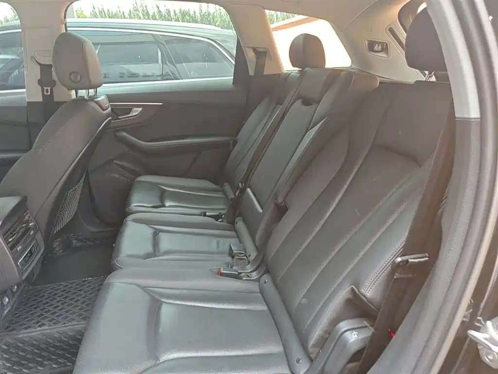 Audi Q7 2023 45 TFSI quattro S line Sport фото 17