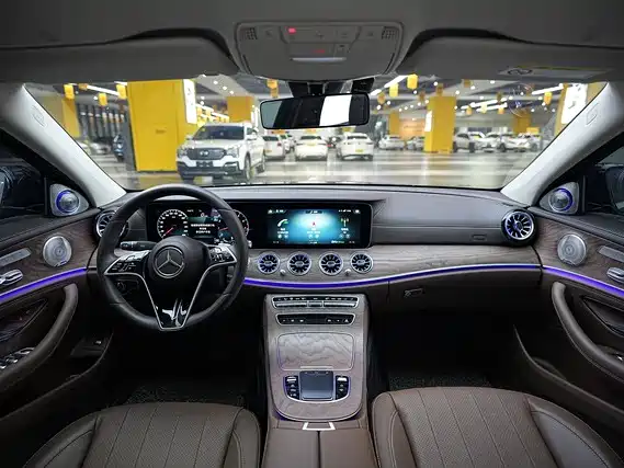 MERCEDES-BENZ E CLASS