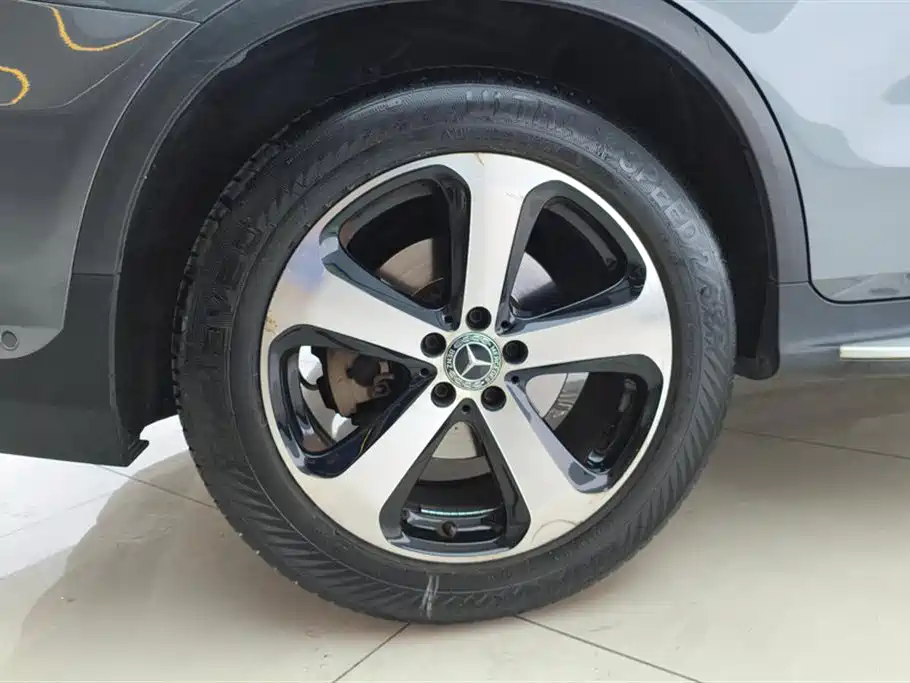 Mercedes-Benz GLC 2018 GLC 260 4MATIC Luxury фото 6