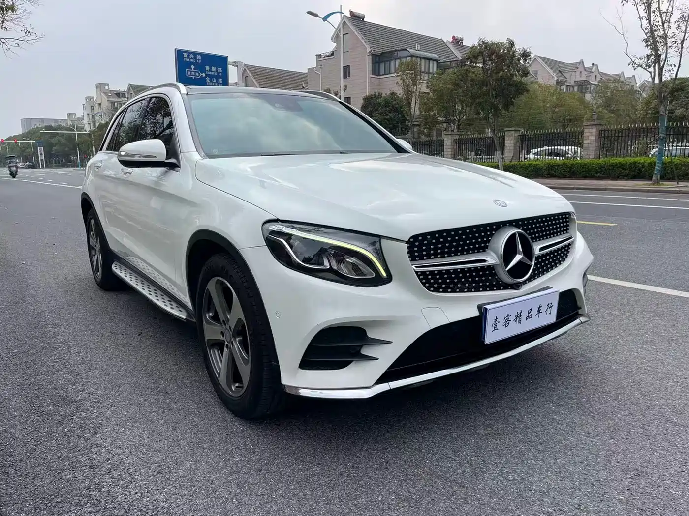 Mercedes-Benz GLC 2016 GLC 260 4MATIC Luxury