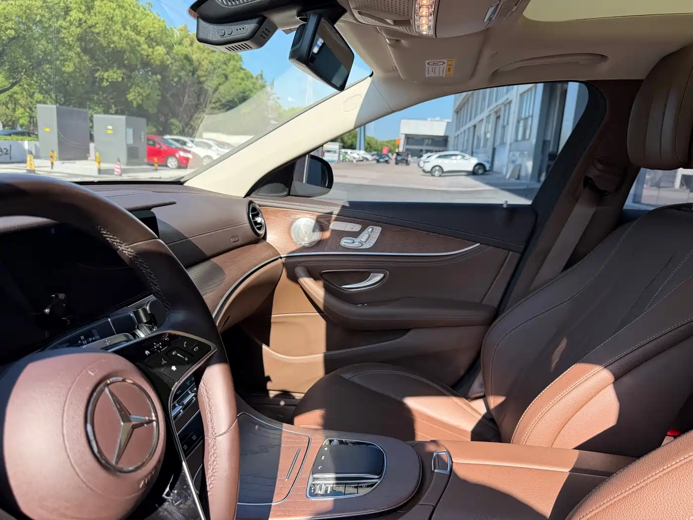 Mercedes-Benz E-Class 2023 E 300 L Sport Luxury фото 5