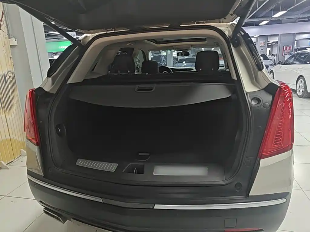 Cadillac XT5 2016 2016 25T Luxury Model