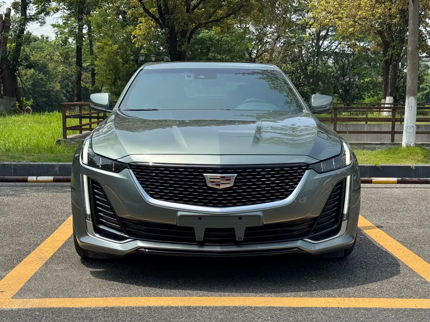 Cadillac CT5 2022 28T Luxury (Standard) фото 2