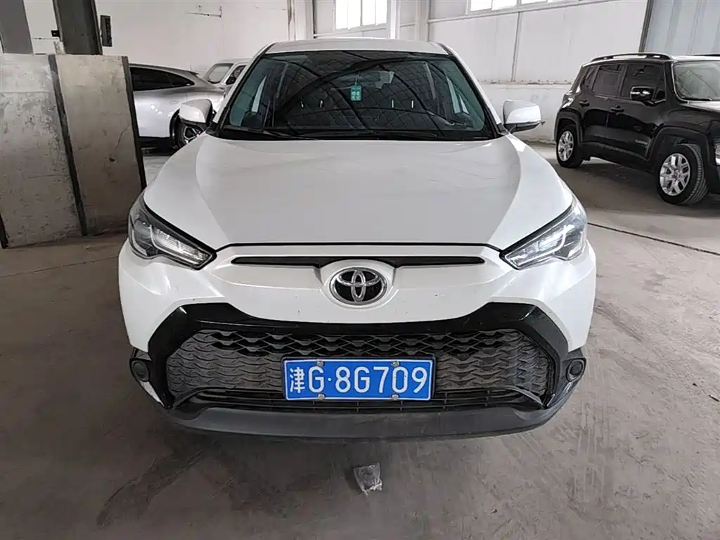 Toyota Frontlander 2023 2.0L CVT Elite Edition фото 5