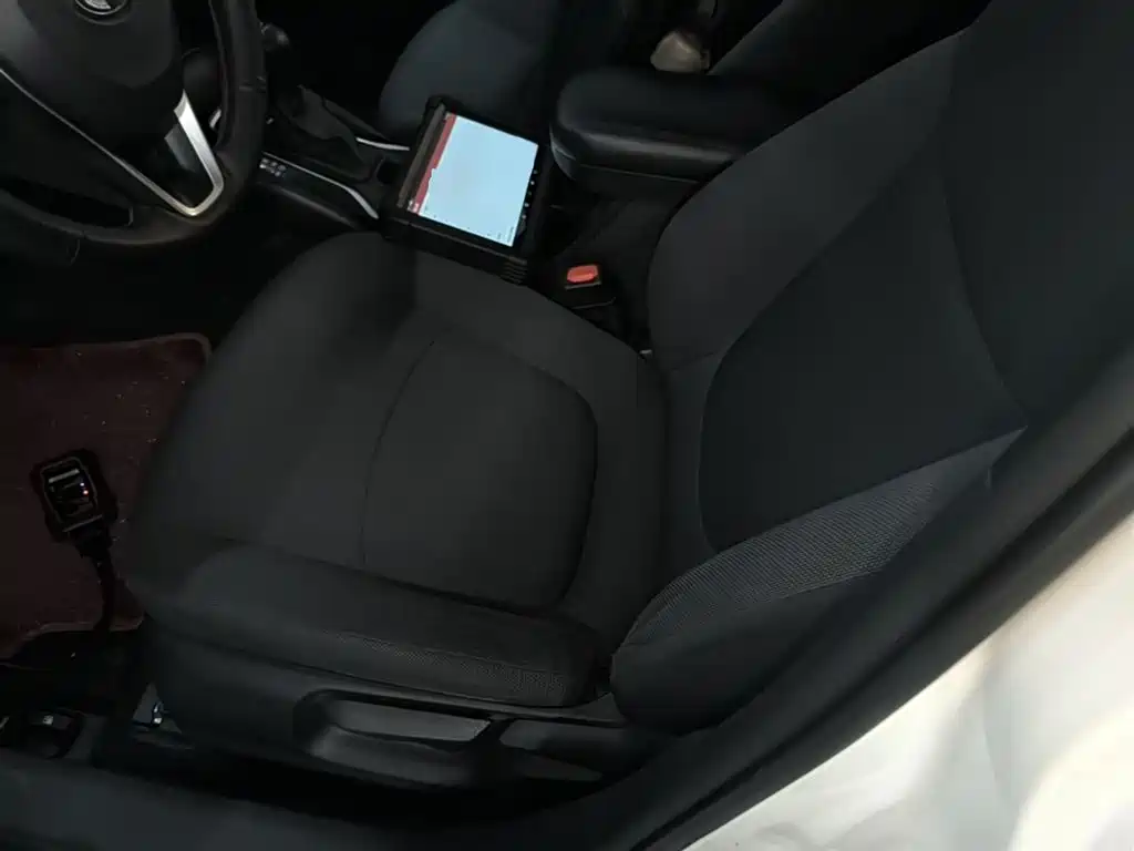 Toyota Corolla 2021 1.2T S-CVT Pioneer Edition фото 15