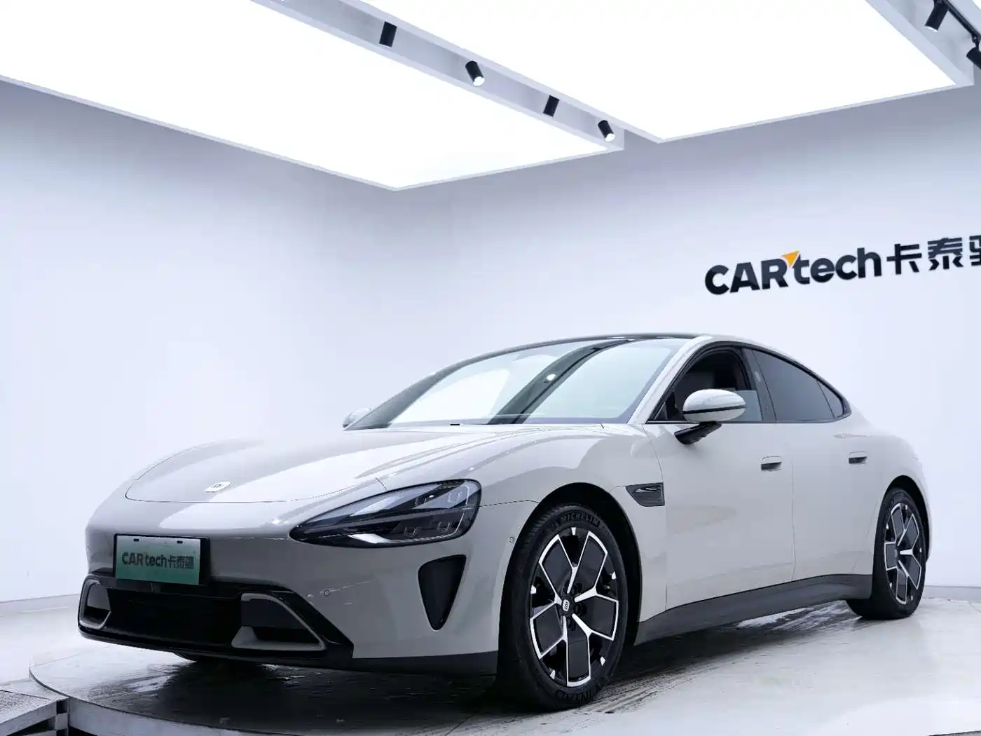 XIAOMI CAR XIAOMI SU7