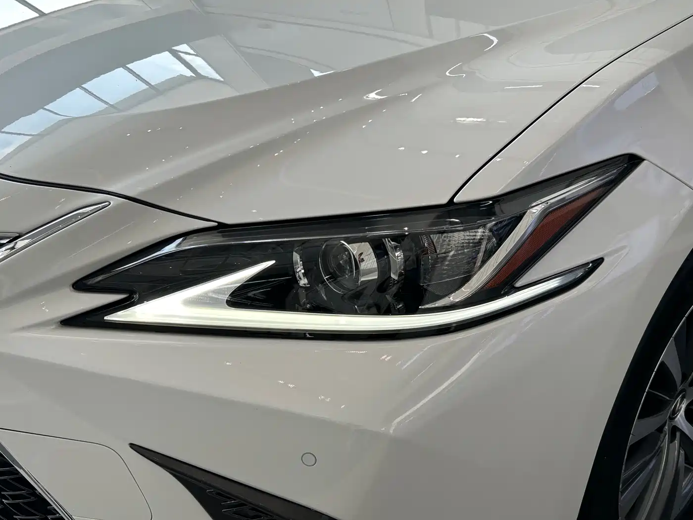 Lexus ES 2020 200 Excellence фото 21