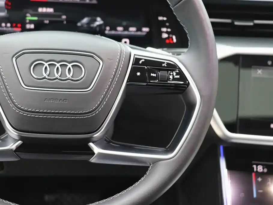 Audi A7L 2024 45 TFSI quattro Premium Luxury фото 17
