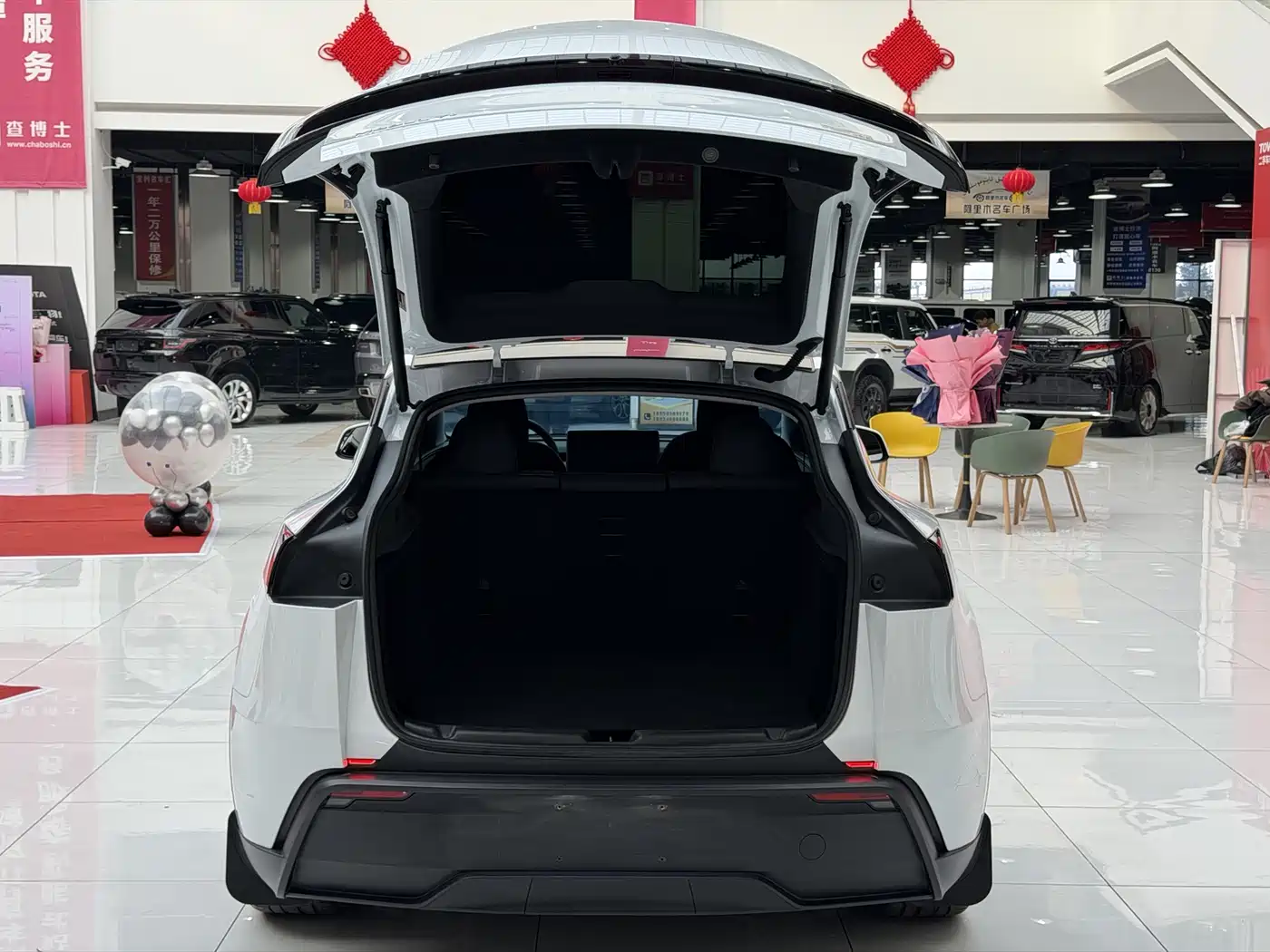TESLA MODEL Y