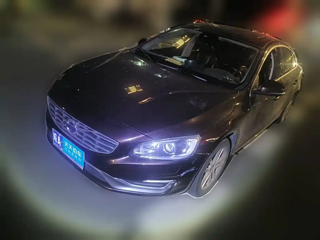 Photo 1 - Volvo S60