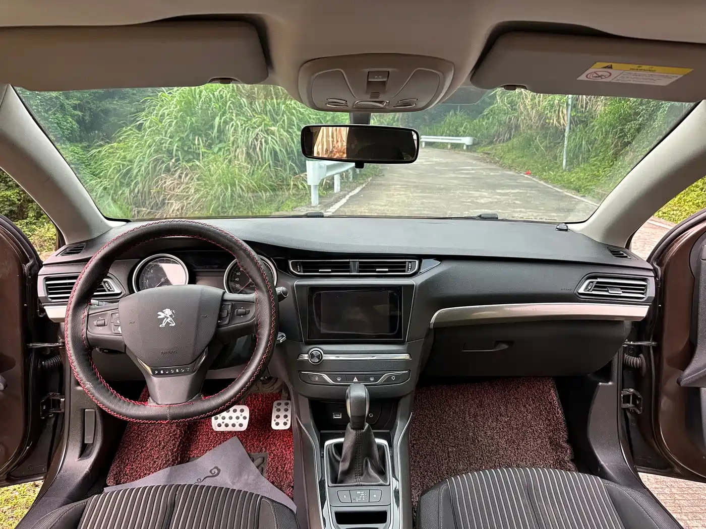 Peugeot 408 2014 1.8L Automatic Luxury Edition фото 8