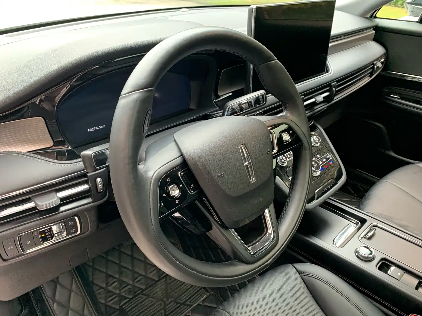 LINCOLN ADVENTURER