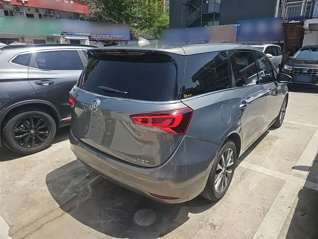 Buick GL6 2018 18T 6-Seater Premium фото 7