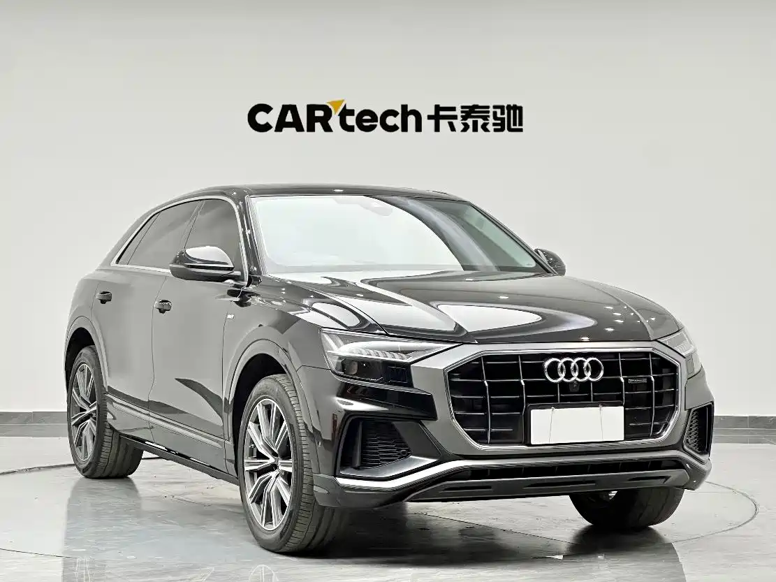 Audi Q8 2022 45 TFSI Luxury Dynamic фото 4