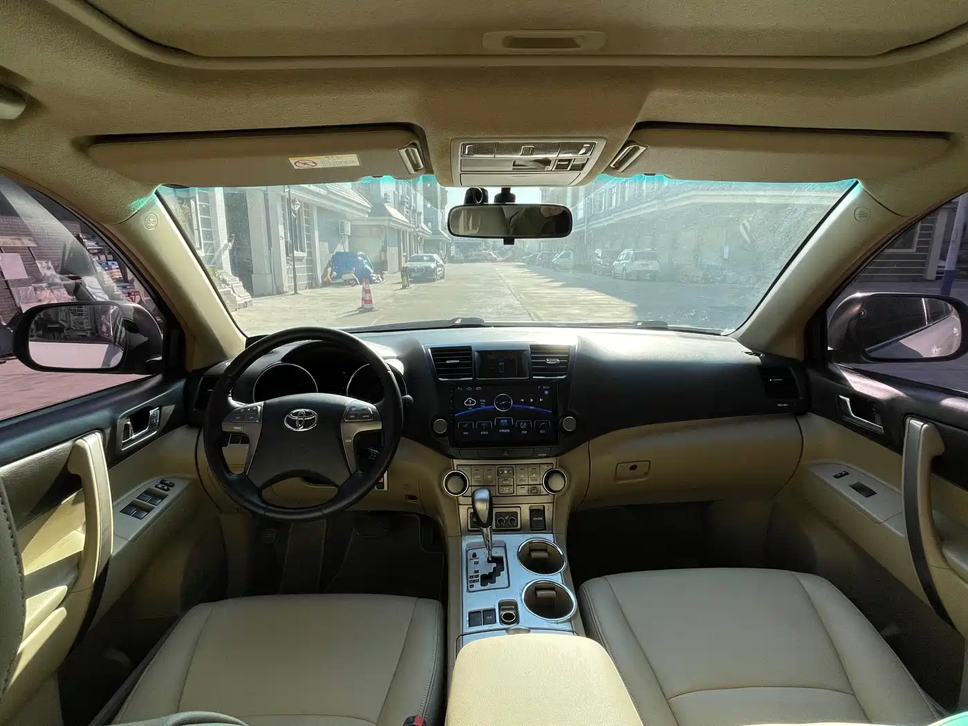 Toyota Highlander 2009 2.7L 2WD 7-seater Luxury Edition фото 11