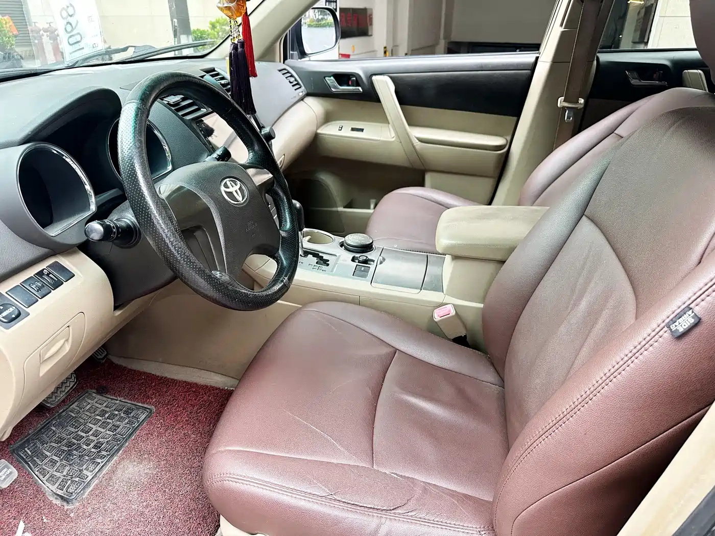 Toyota Highlander 2011 2.7L 2WD 5-seat Elite фото 12