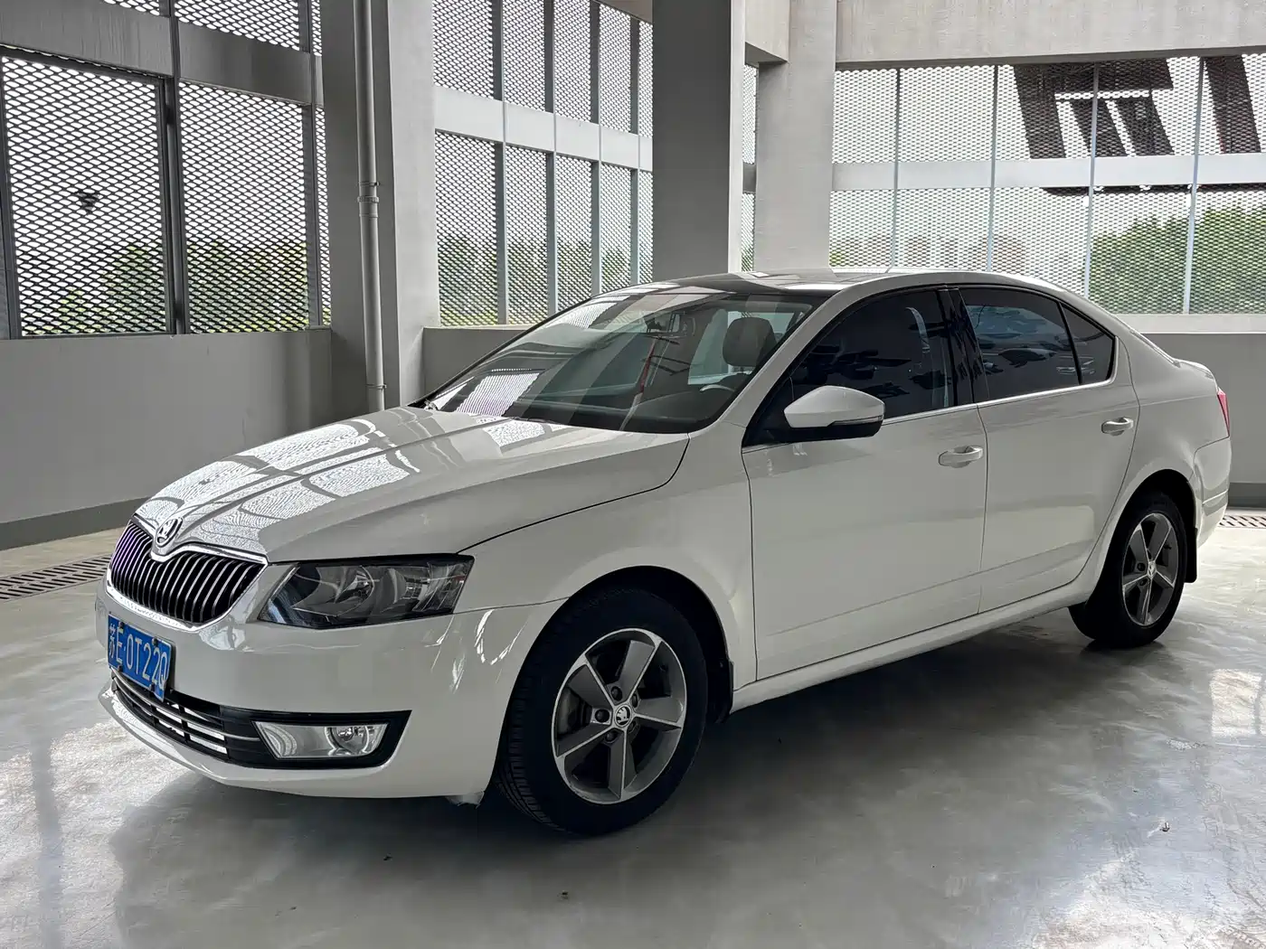 Škoda Octavia 2016 1.6L Automatic Smart Edition
