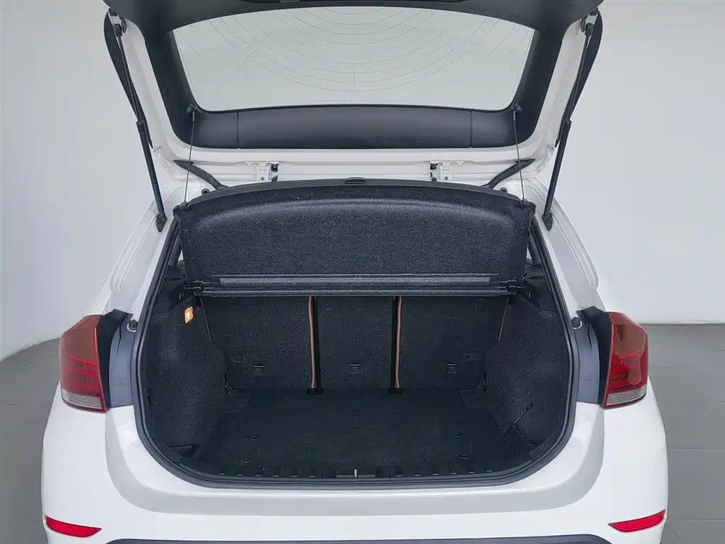 BMW X1 2013 xDrive20i X Design Package фото 16