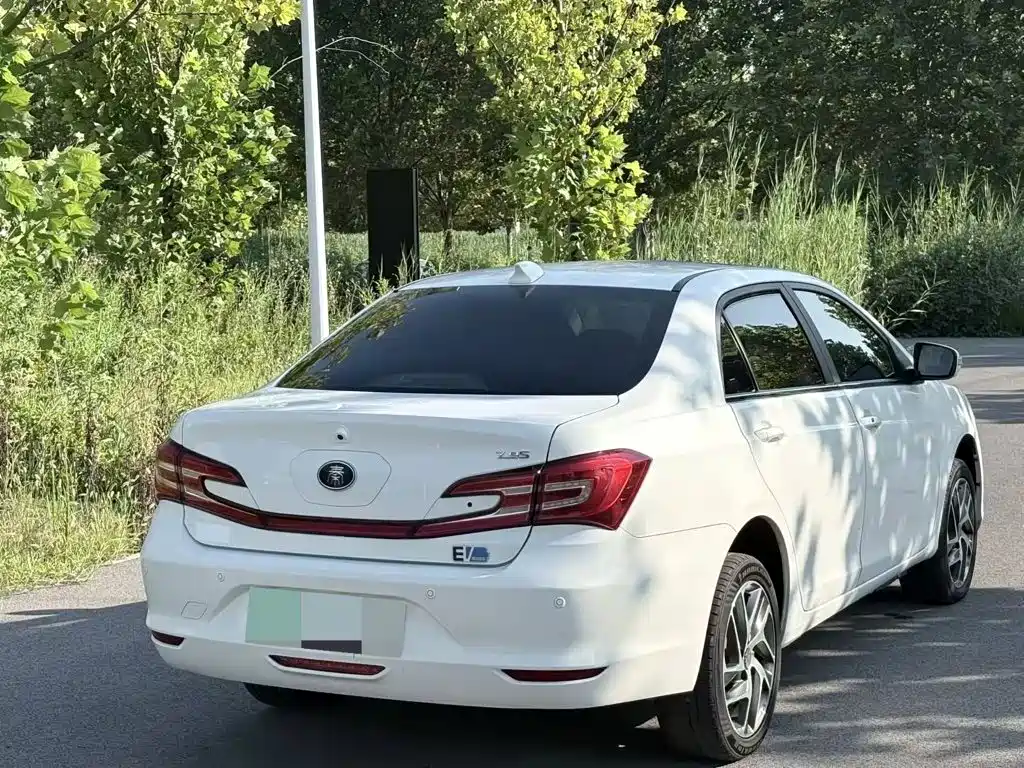 BYD Qin New Energy 2018 2018 Qin EV450 Smart Connection Trend Edition