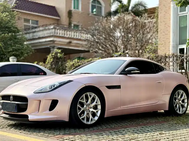 JAGUAR F TYPE