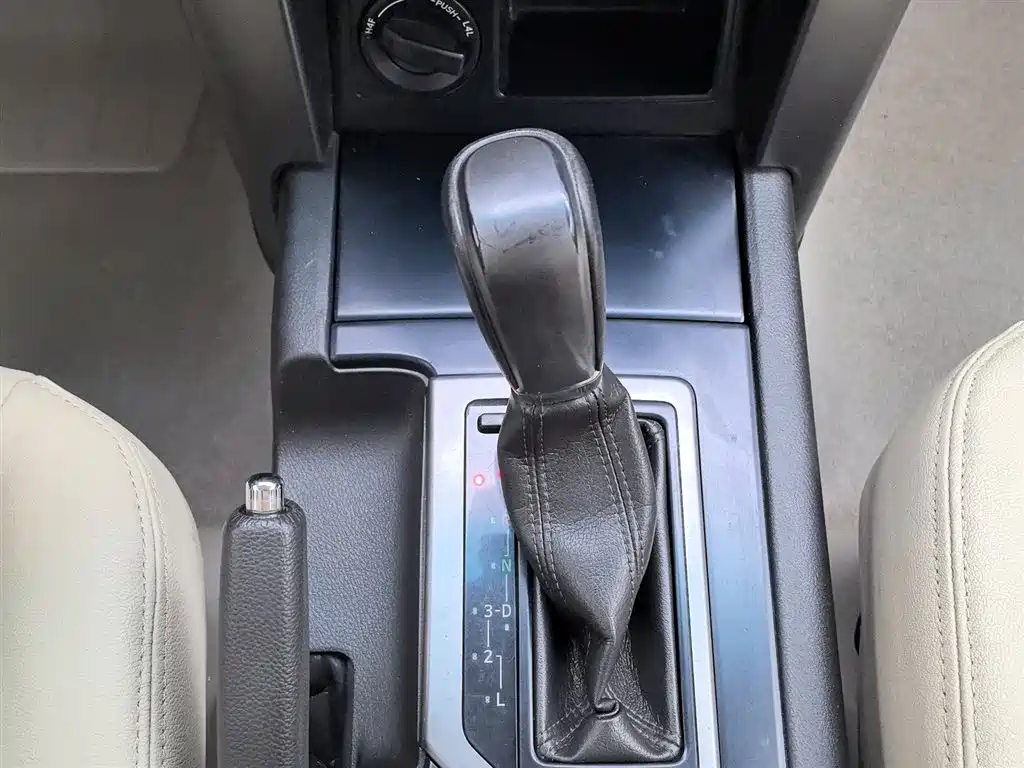 Toyota Prado (Import) 2010 2.7L Automatic Standard фото 13