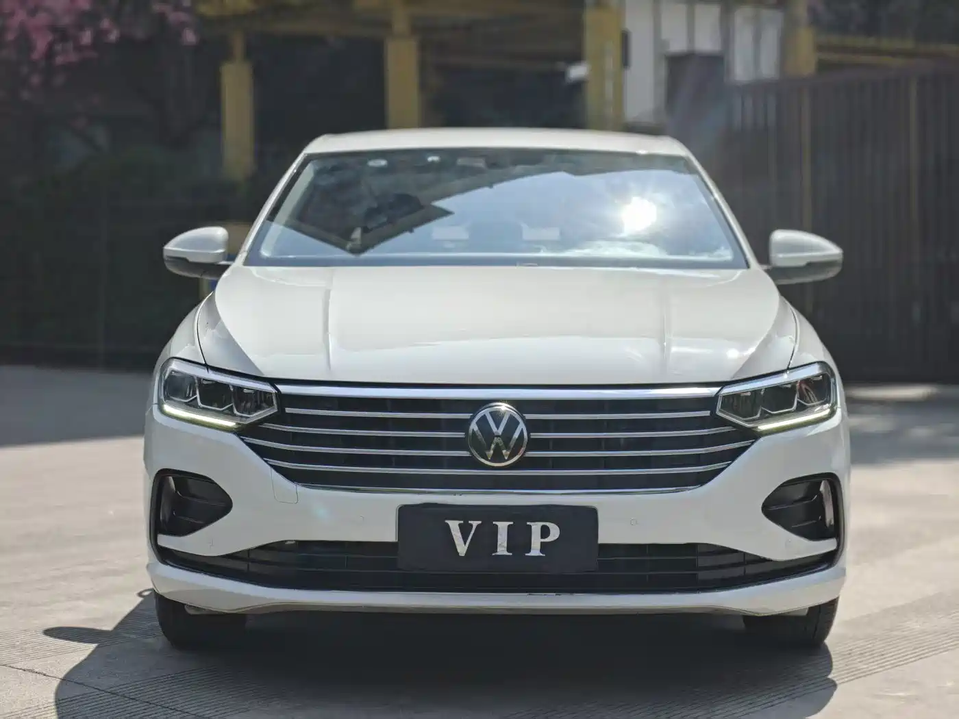 Volkswagen Lavida 2024 Model 1.5L Automatic Delight Edition фото 2