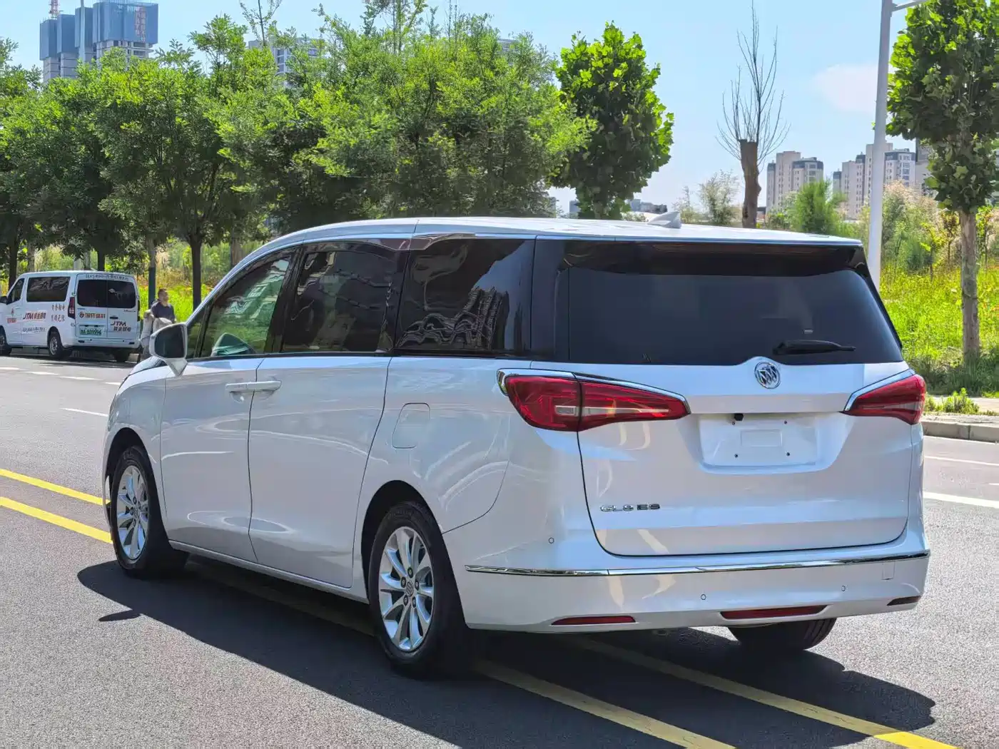 Buick GL8 2017 ES 28T Comfort Type China V фото 21