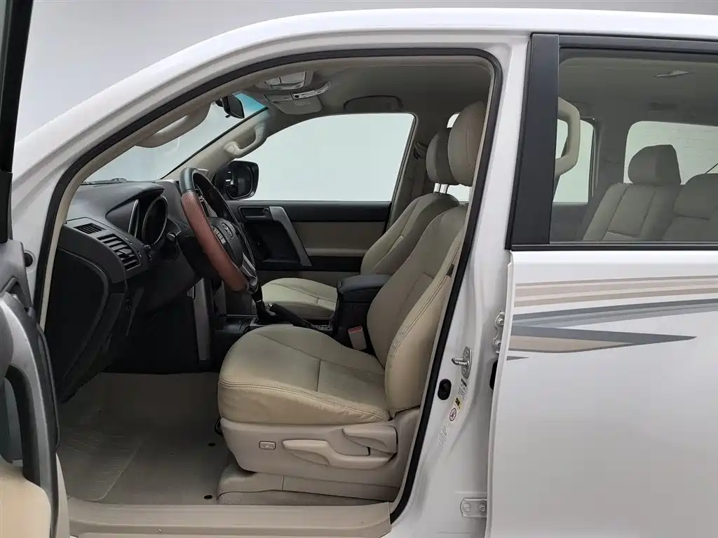 Toyota Prado (Import) 2010 2.7L Automatic Standard фото 10