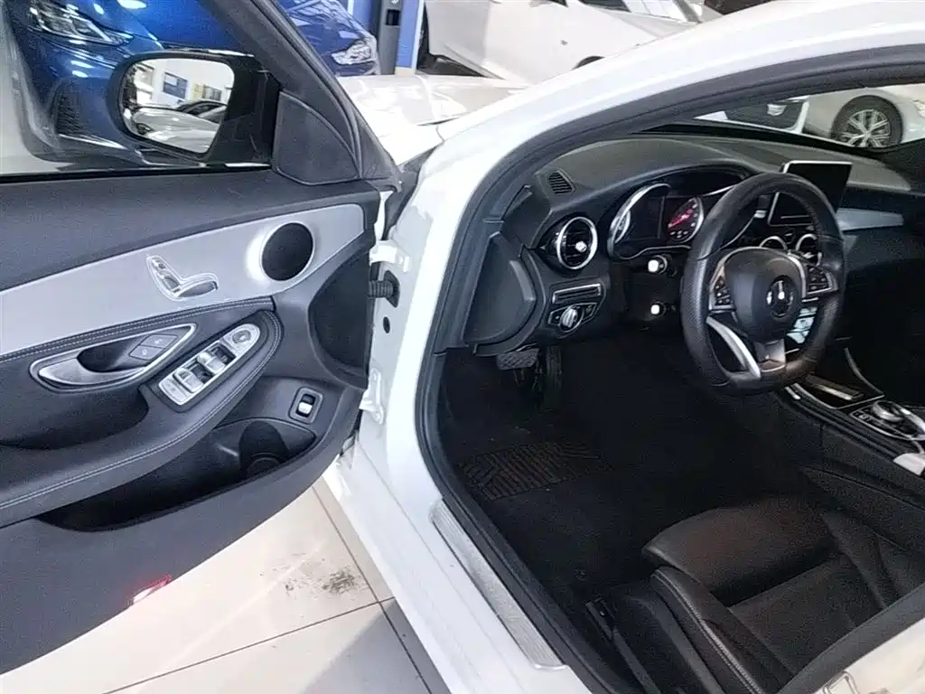 Mercedes-Benz C-Class 2016 C 200 Sport фото 16