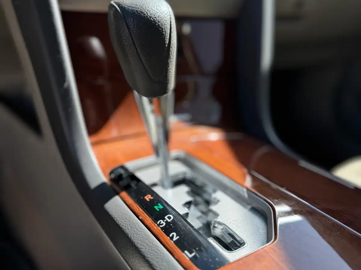 Toyota Camry 2013 200E Classic Elite Edition фото 11