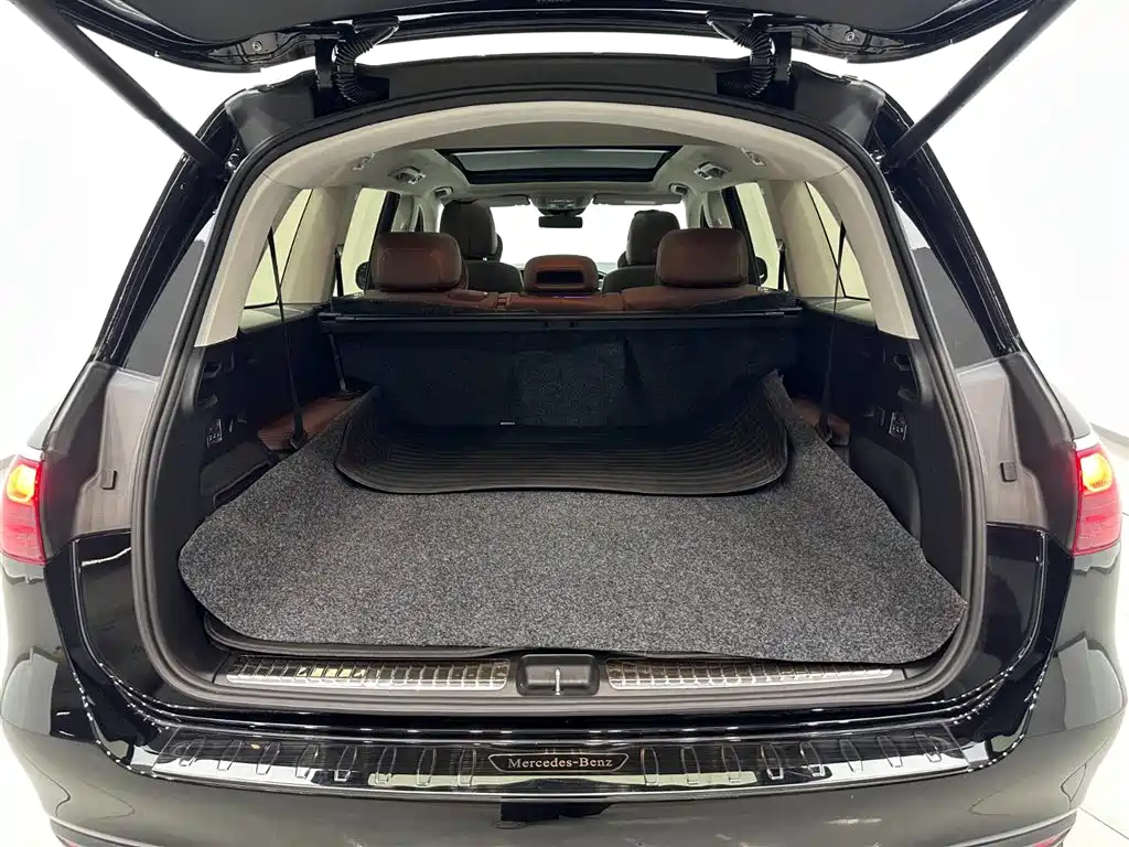 Mercedes-Benz GLS 2024 GLS 450 4MATIC Fashion Edition фото 28
