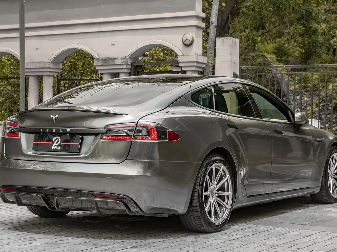 Tesla Model S 2019 Performance High-performance Version фото 6