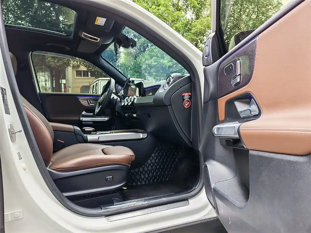Mercedes-Benz GLB 2023 GLB 220 Style фото 21