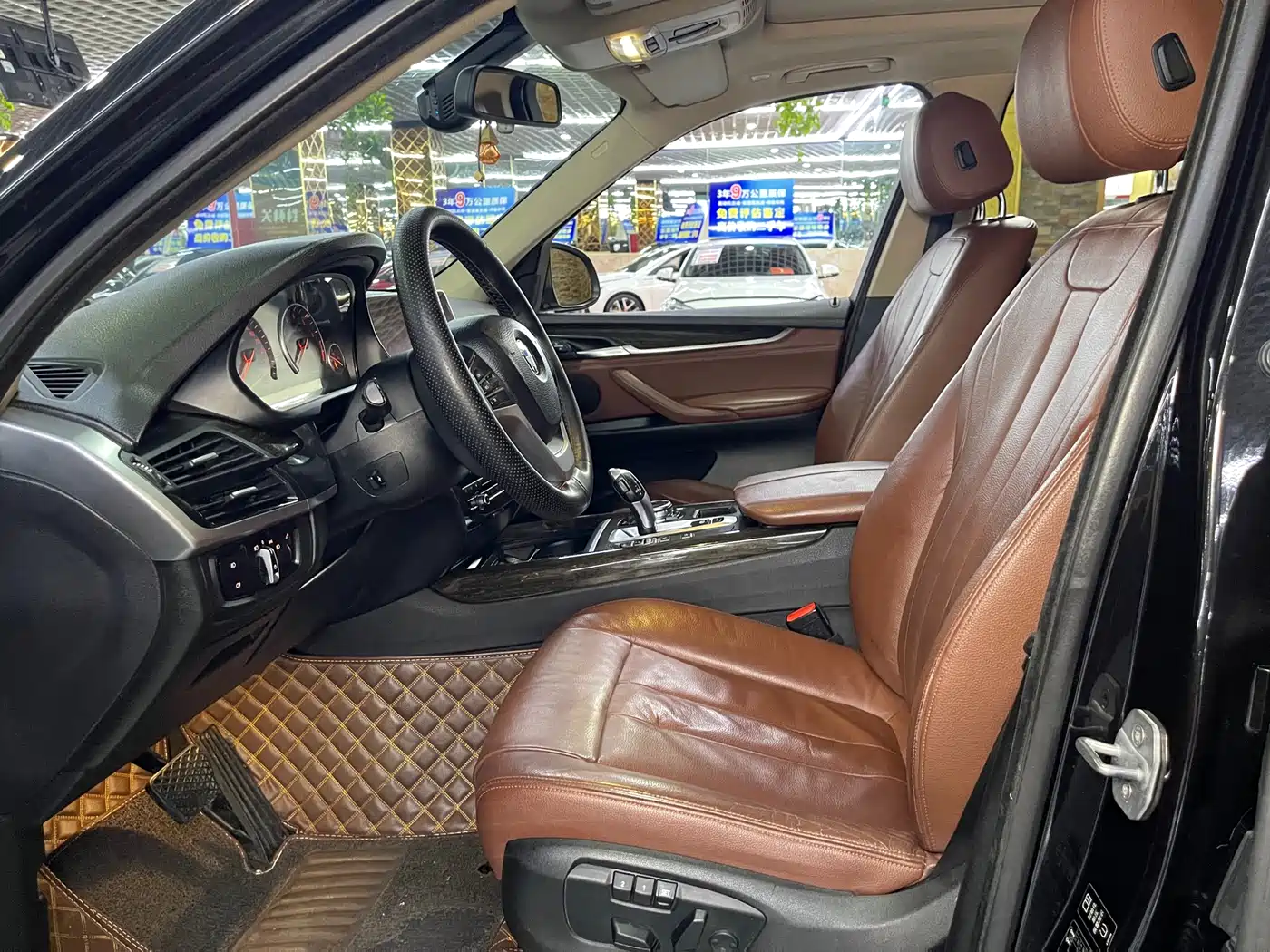 BMW X5 (Import) 2014 xDrive35i Leading фото 12