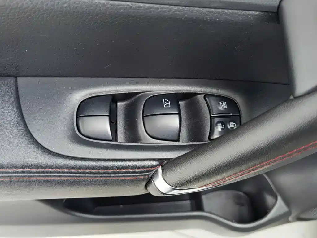 Фото 9 - Nissan Qashqai