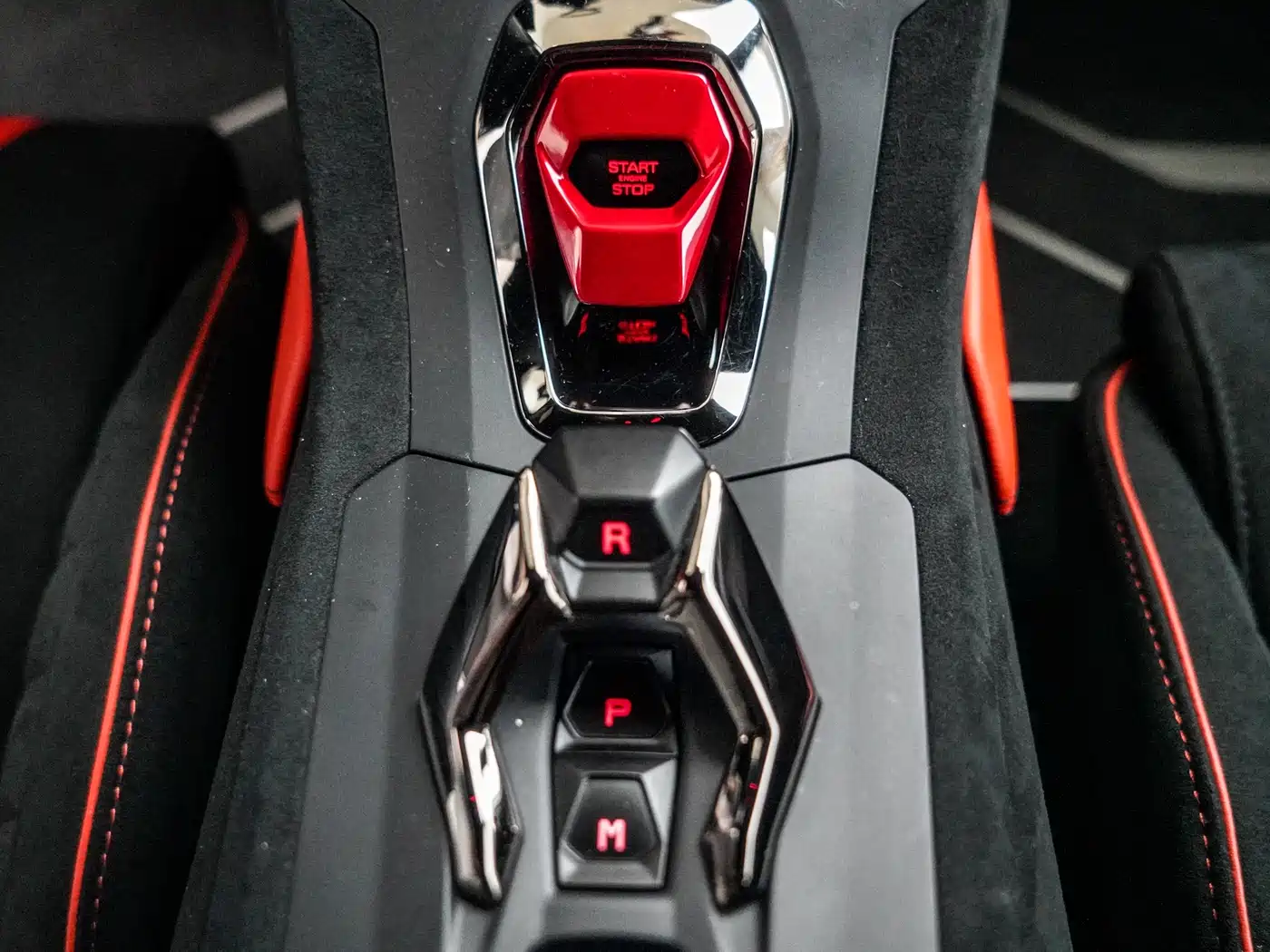 LAMBORGHINI HURACÁN