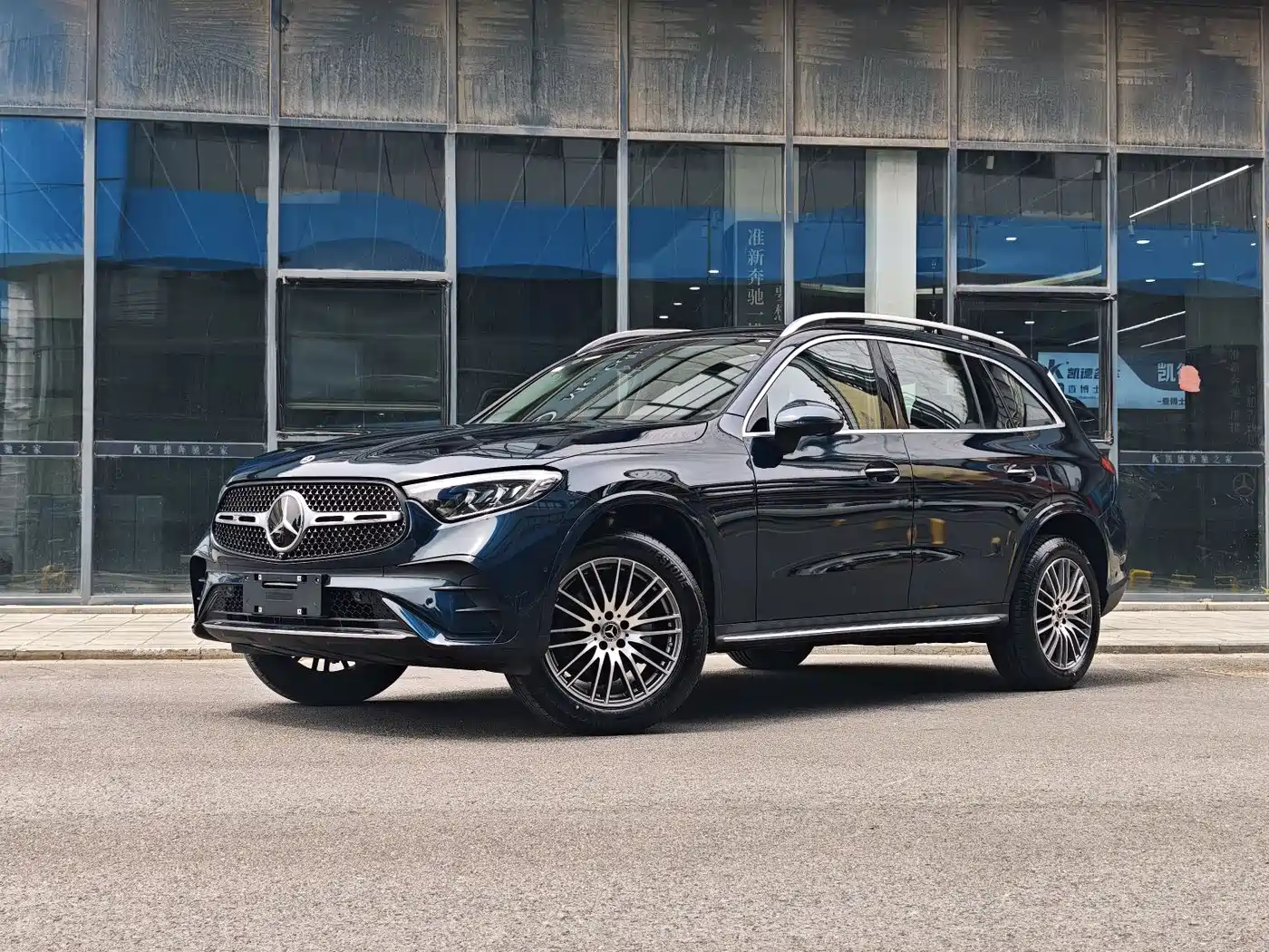 Mercedes-Benz GLC 2026 GLC 300 L 4MATIC Sport 7-Seater фото 15