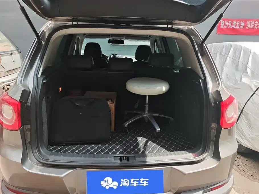 Volkswagen Tiguan 2010 1.8TSI Automatic 2WD Trend фото 4