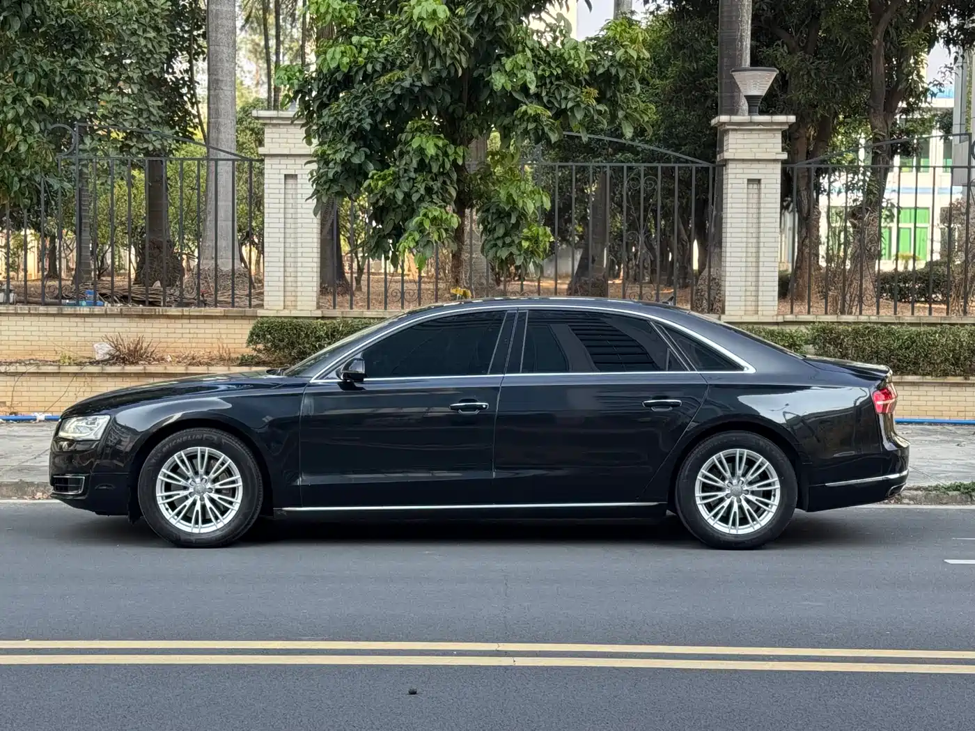 Audi A8 2016 A8L 45 TFSI quattro Fashion фото 5