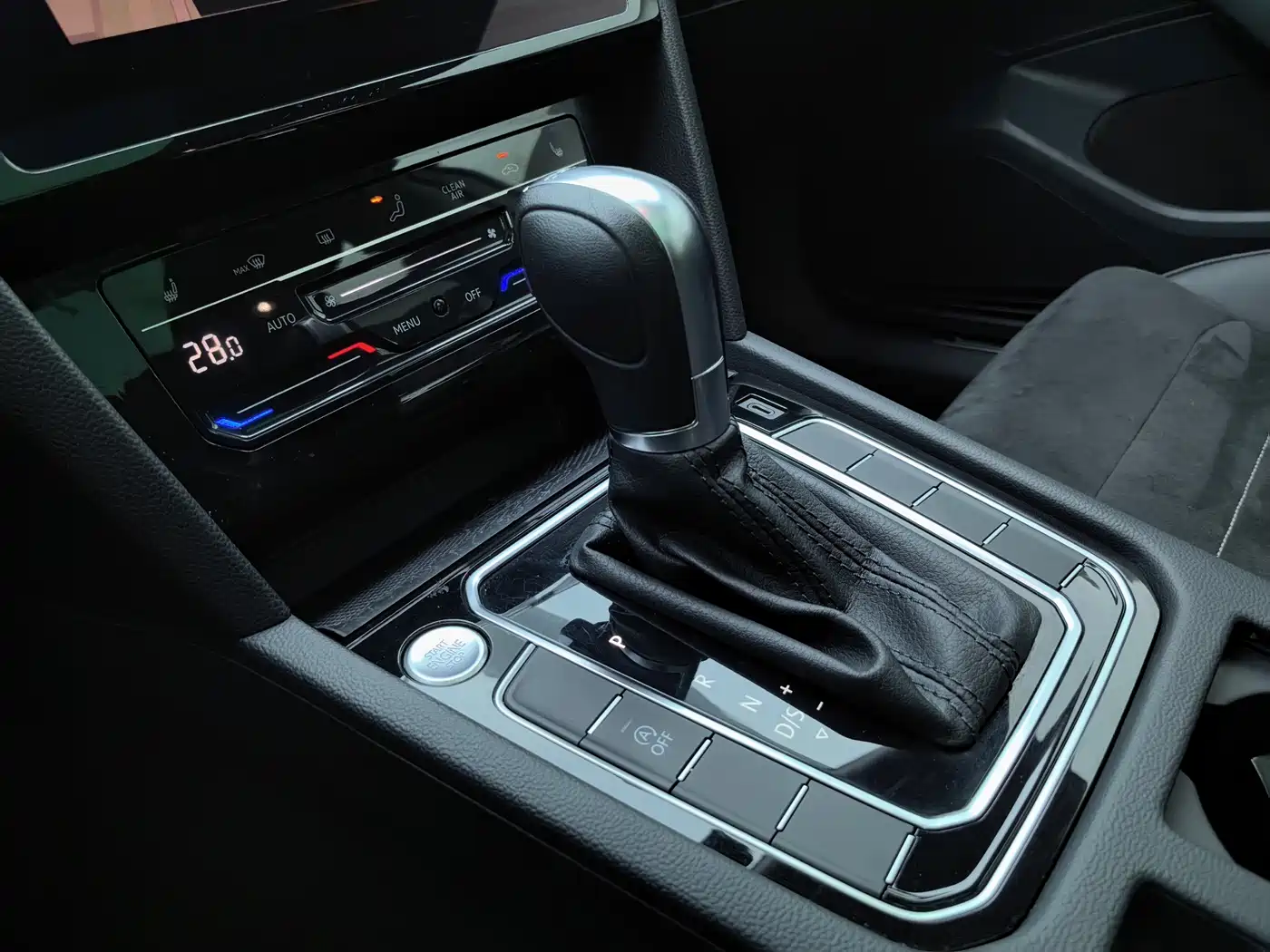 Volkswagen Magotan 2020 330TSI DSG Luxury фото 19