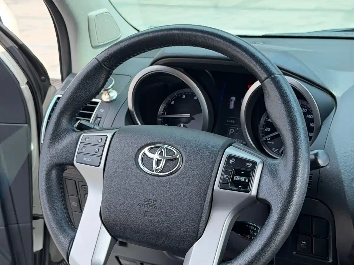 Toyota Prado 2016 3.5L Auto TX-L фото 15