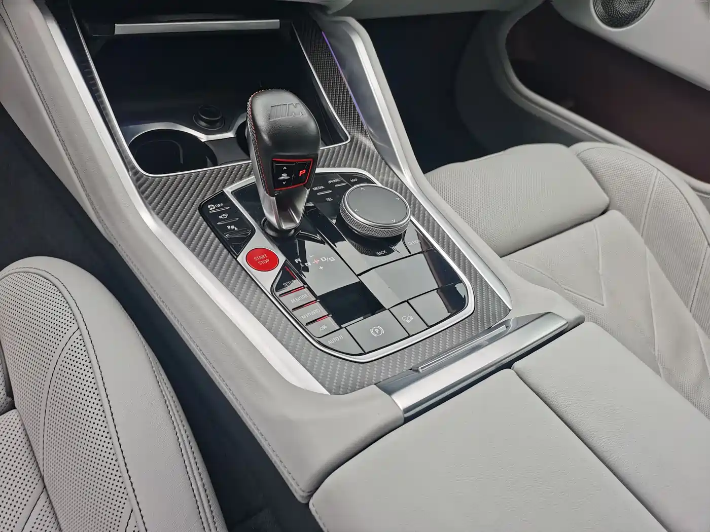 BMW XM 2023 Model Base фото 14
