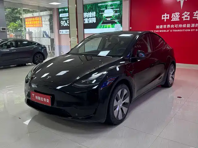 Tesla Model Y Рестайлинг, задний привод