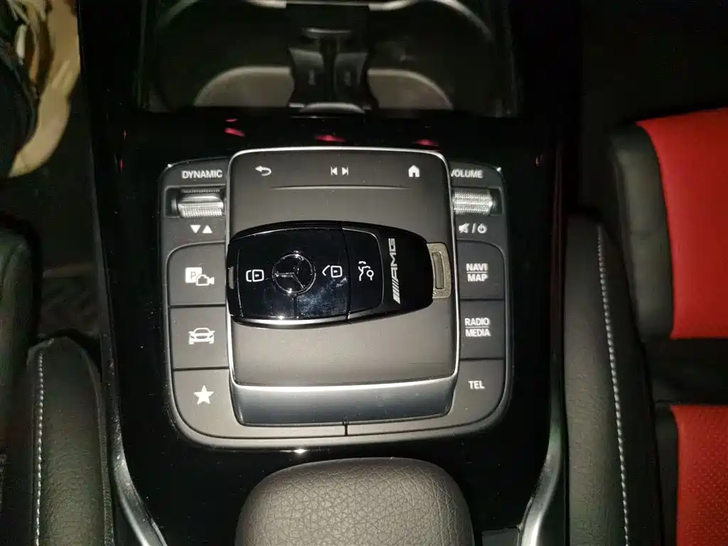 MERCEDES-BENZ CLA AMG