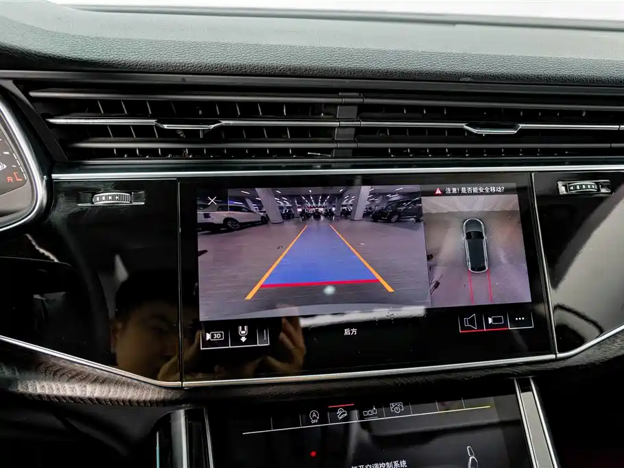 Audi Q8 2019 45 TFSI Premium Dynamic фото 9