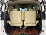 Фото 16 - Toyota Vellfire