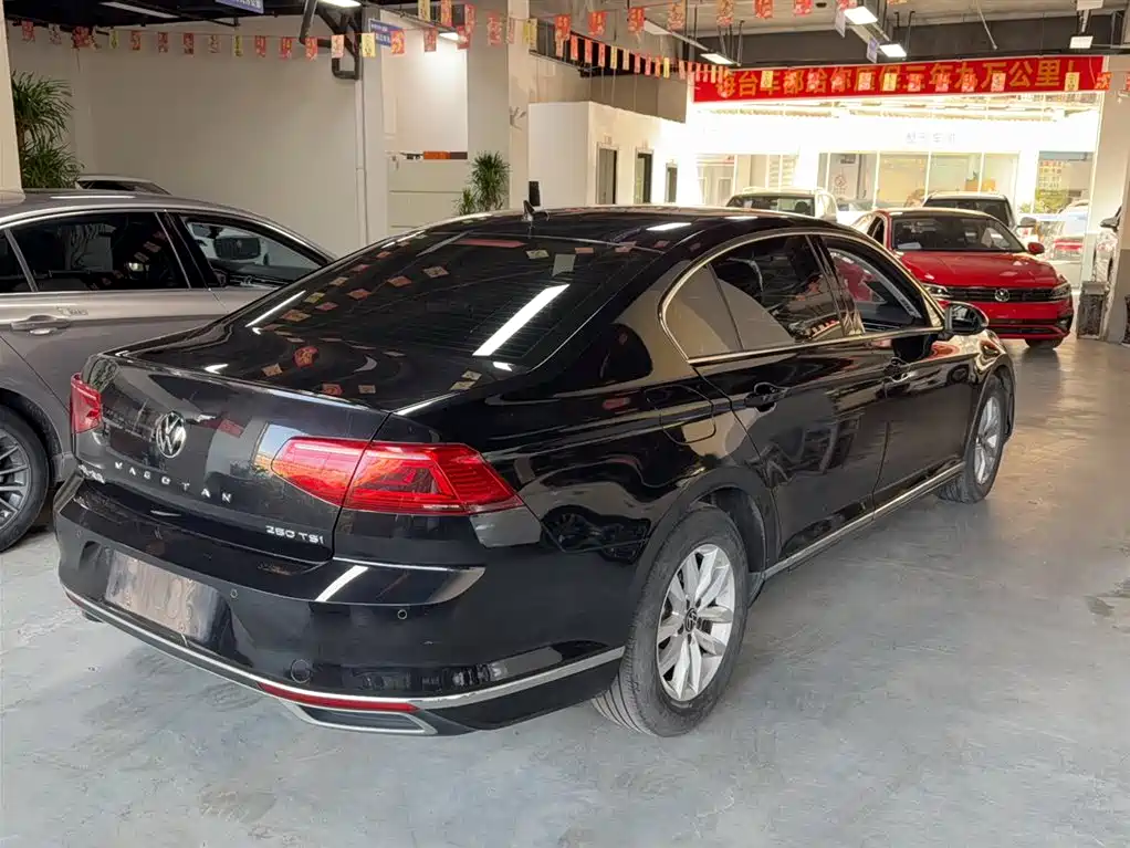 Volkswagen Magotan 2020 280TSI DSG Comfort фото 7
