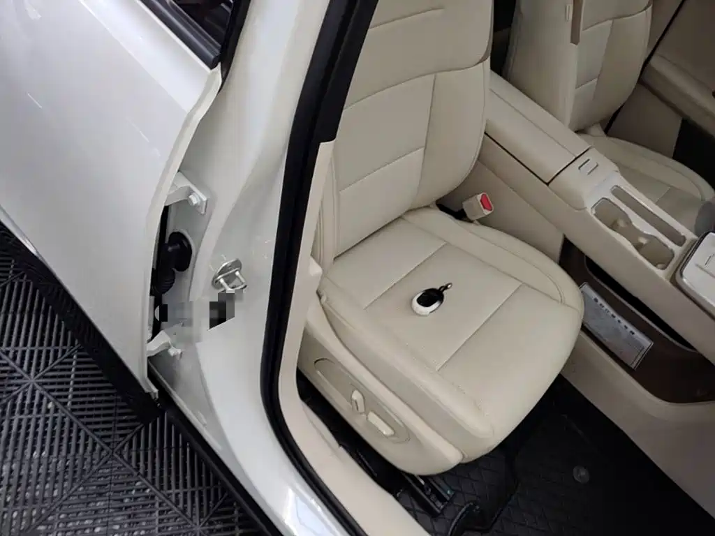 Photo 25 - Toyota bZ3X